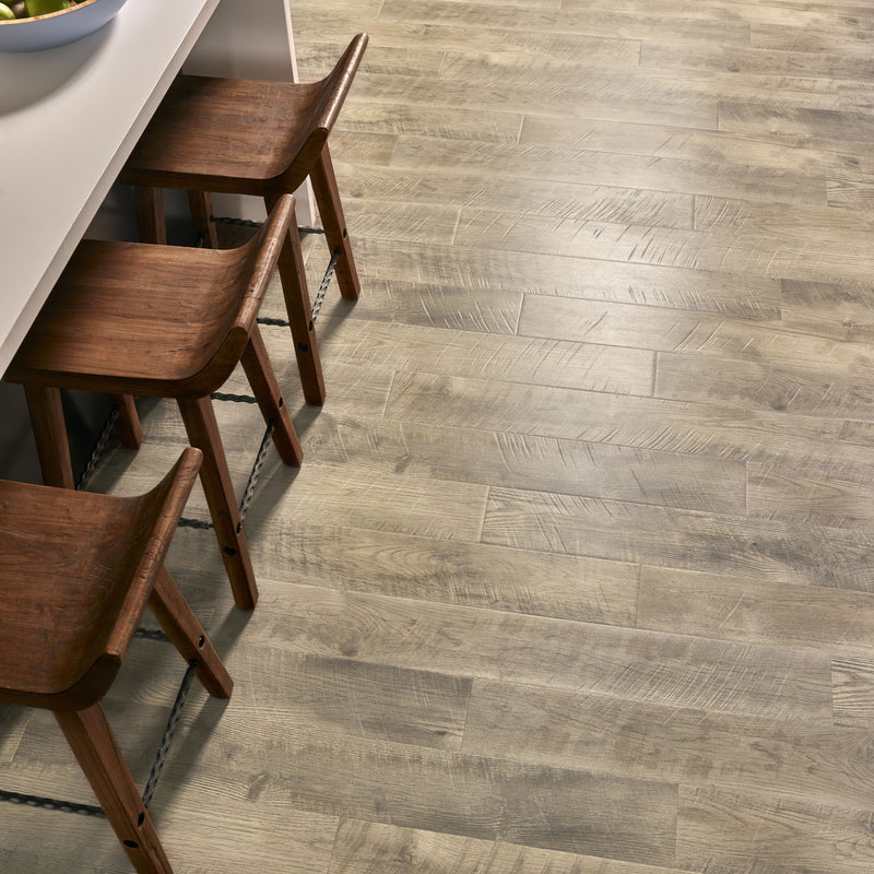 Mohawk Outlast Laminate in Southport Oak (WHS:GAD)