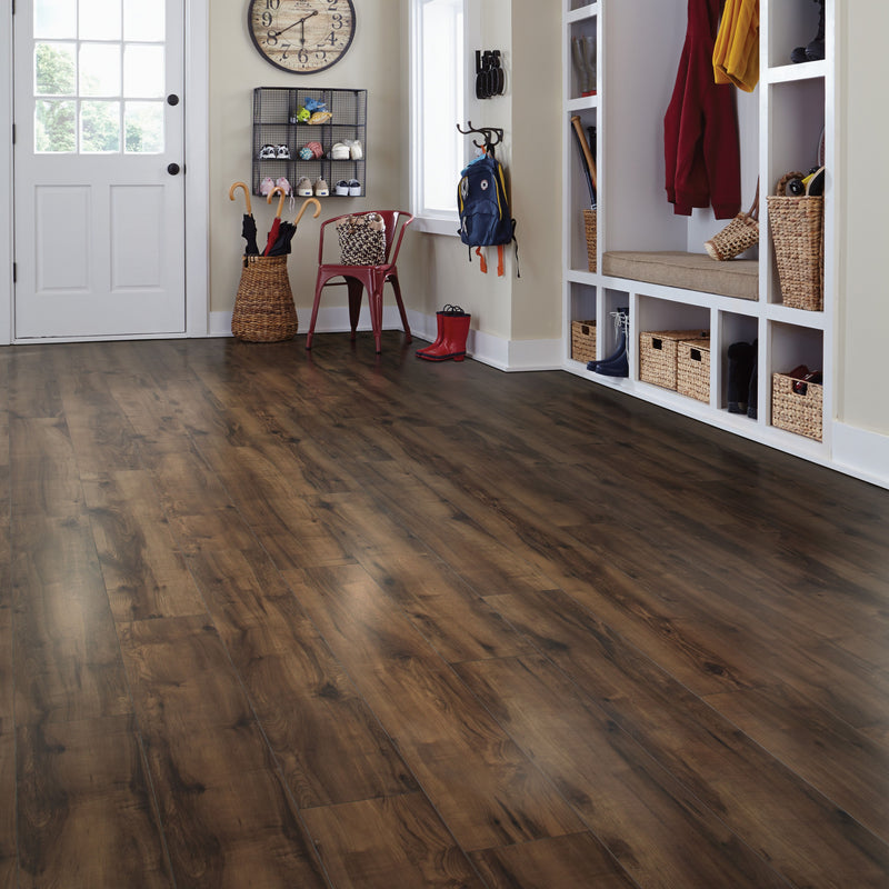 Mohawk Laminate Cedar View in Chocolate Glazed Map (WHS:GHO/THO)
