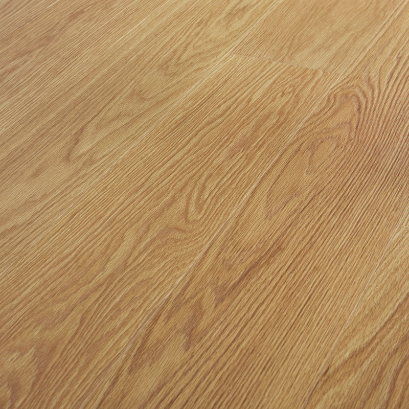 Mohawk Laminate Timbercraft in Spring Bank Oak (WHS:BSD/THO)