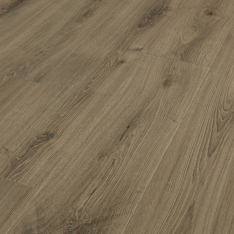Mohawk Laminate Pro in Knightwood Oak (WHS:BSD)