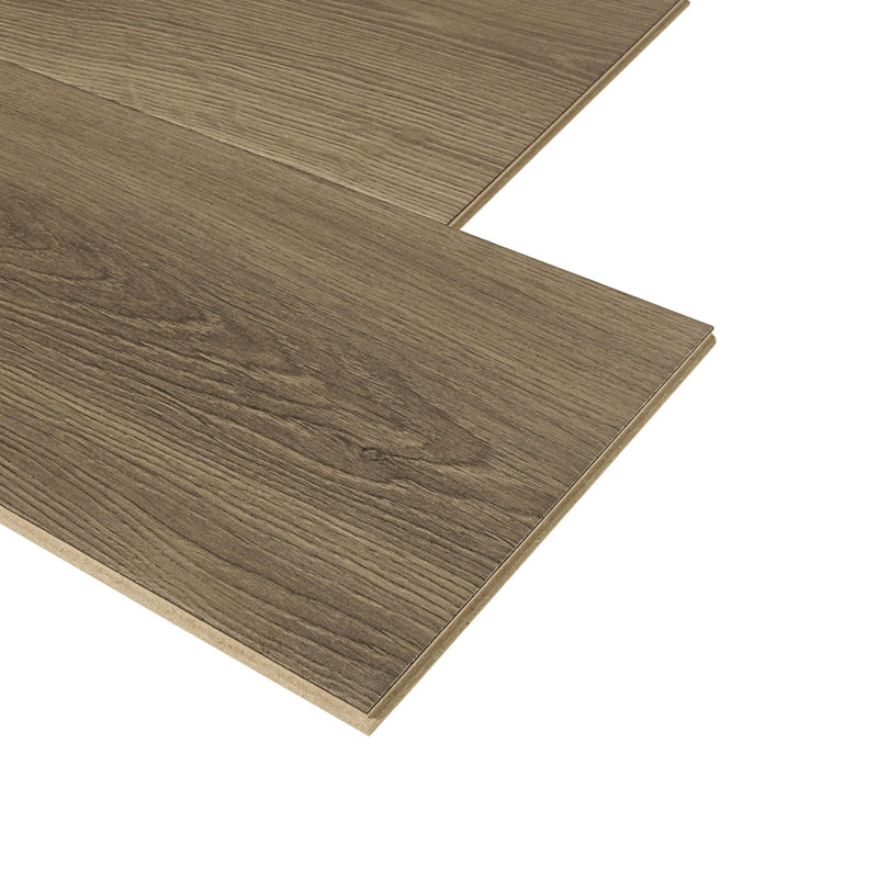 Mohawk Laminate Pro in Knightwood Oak (WHS:BSD)