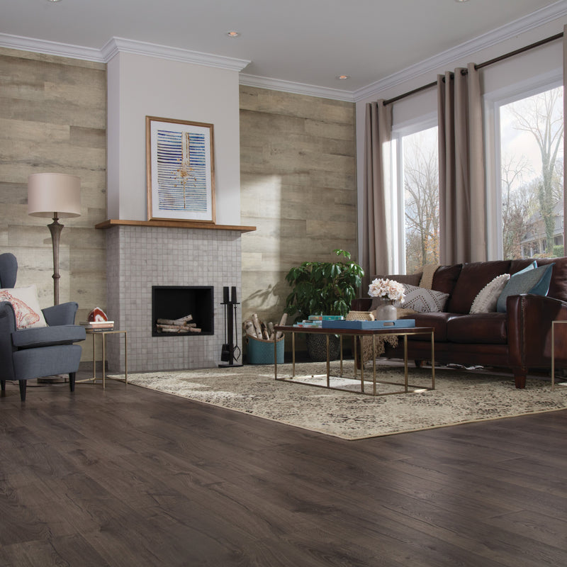 Mohawk Laminate Outlast in Thornbury Oak (WHS:THO)