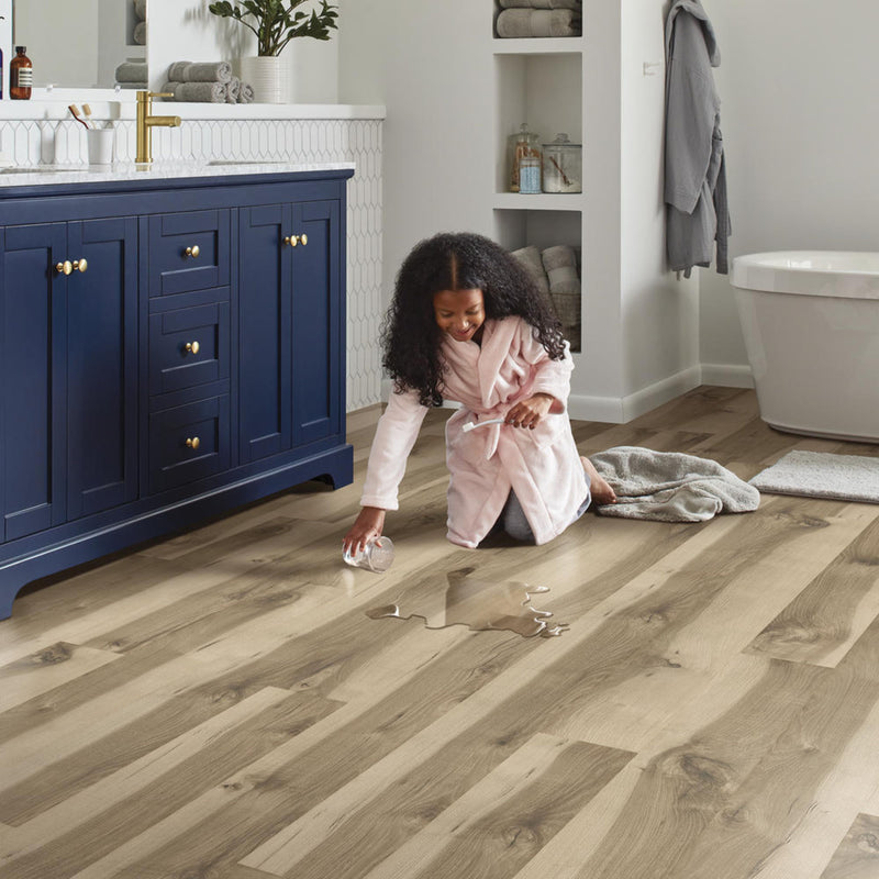 Mohawk Laminate in Smokestack Hickory (WHS:BSD)