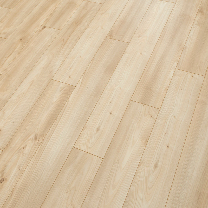 Mohawk Laminate Chesmont in Saffron Chestnut (WHS:GHO)