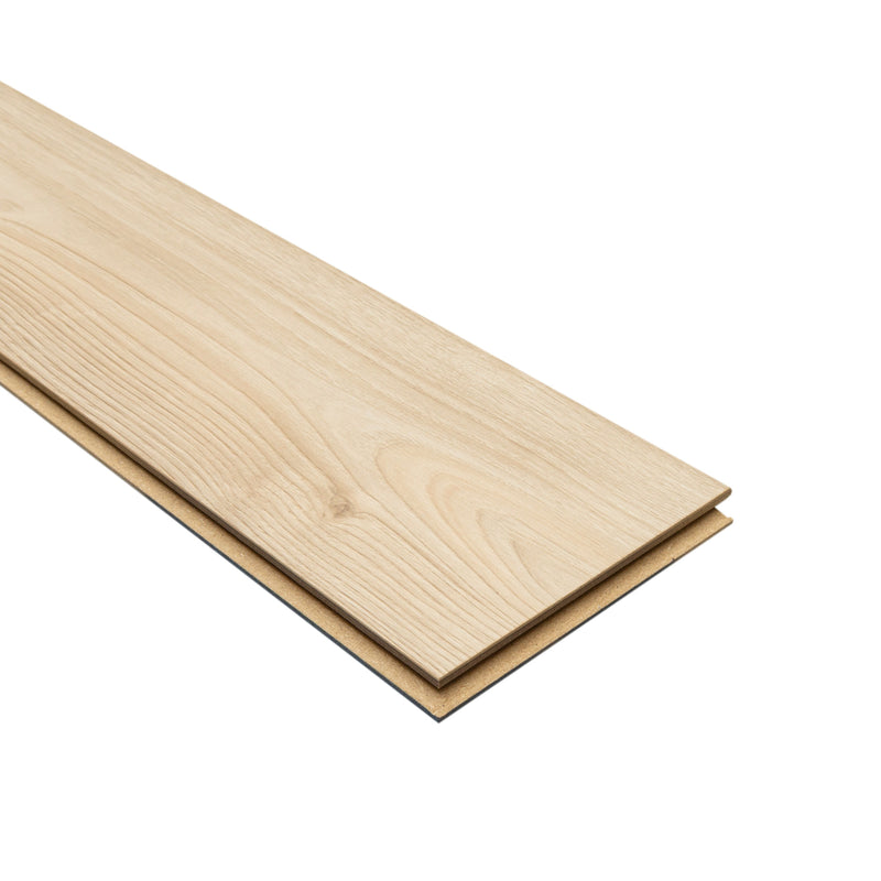 Mohawk Laminate Chesmont in Saffron Chestnut (WHS:GHO)