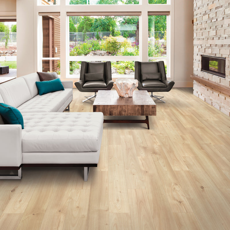Mohawk Laminate Chesmont in Saffron Chestnut (WHS:GHO)
